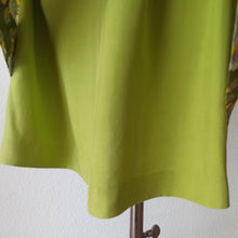 Load image into Gallery viewer, 1940s 1950s - Gorgeous Green Floral Dress - W32 (82cm)
