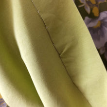 Load image into Gallery viewer, 1940s 1950s - Gorgeous Green Floral Dress - W32 (82cm)
