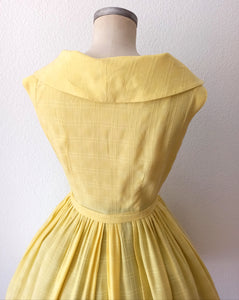 1950s 1960s - Gorgeous Yellow Textured Rayon Dress - W27.5 (70cm)