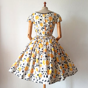 1950s - SAMBO FASHIONS - Spectacular Roseprint Dress  - W26 (66cm)