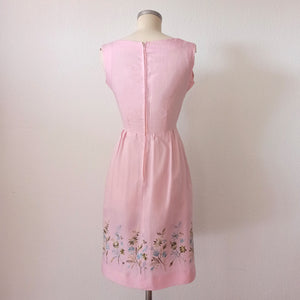 1950s 1960s - Lovely Pink Floral Embroidery Dress - W27 (68cm)