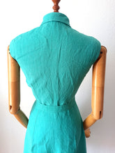 Cargar imagen en el visor de la galería, 1940s 1950s - Gorgeous Green Linen Dress - W26 (66cm)
