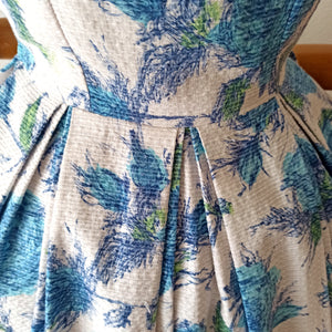 1950s - Spectacular French Blue Roseprint Dress - W27 (68cm)