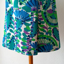 Load image into Gallery viewer, 1960s - Gorgeous Psychedelic Cotton Dress  - W28.5 (72cm)
