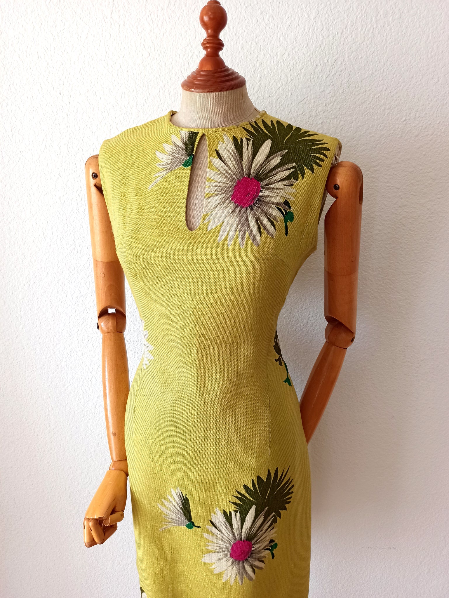 1960s - MAMIUR - CONFEZIONI DI LUSSO, Italy - Stunning Green Dress - W Der Fuchs Vintage 1960s - MAMIUR - CONFEZIONI DI LUSSO, Italy - Stunning Green Dress - W Der Fuchs Vintage