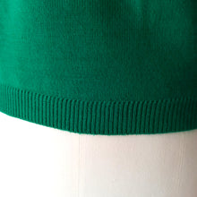 Charger l&#39;image dans la galerie, 1950s 1960s - Gorgeous Green Soft Wool Knit Top - Sz. S/M
