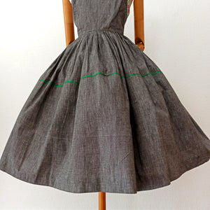 1950s - FRANCE - Gorgeous Grey Floral Cotton Dress - W27.5 (70cm)