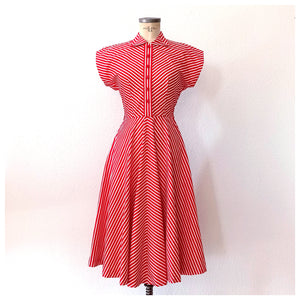 1940s - Iconic Candy Cane Striped Cotton Dress - W27 (68cm)