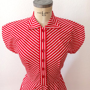 1940s - Iconic Candy Cane Striped Cotton Dress - W27 (68cm)