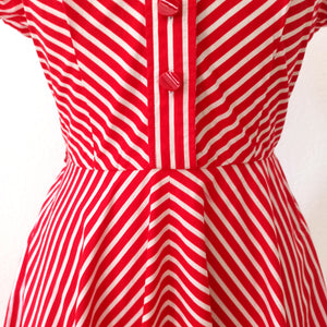 1940s - Iconic Candy Cane Striped Cotton Dress - W27 (68cm)