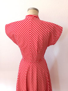 1940s - Iconic Candy Cane Striped Cotton Dress - W27 (68cm)