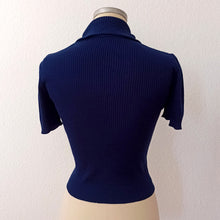 Charger l&#39;image dans la galerie, 1960s - Gorgeous Navy Knit Top - Sz. S/M
