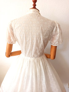 1950s - Lovely See-through Smoked Cotton Wedding Dress - W30 (76cm)