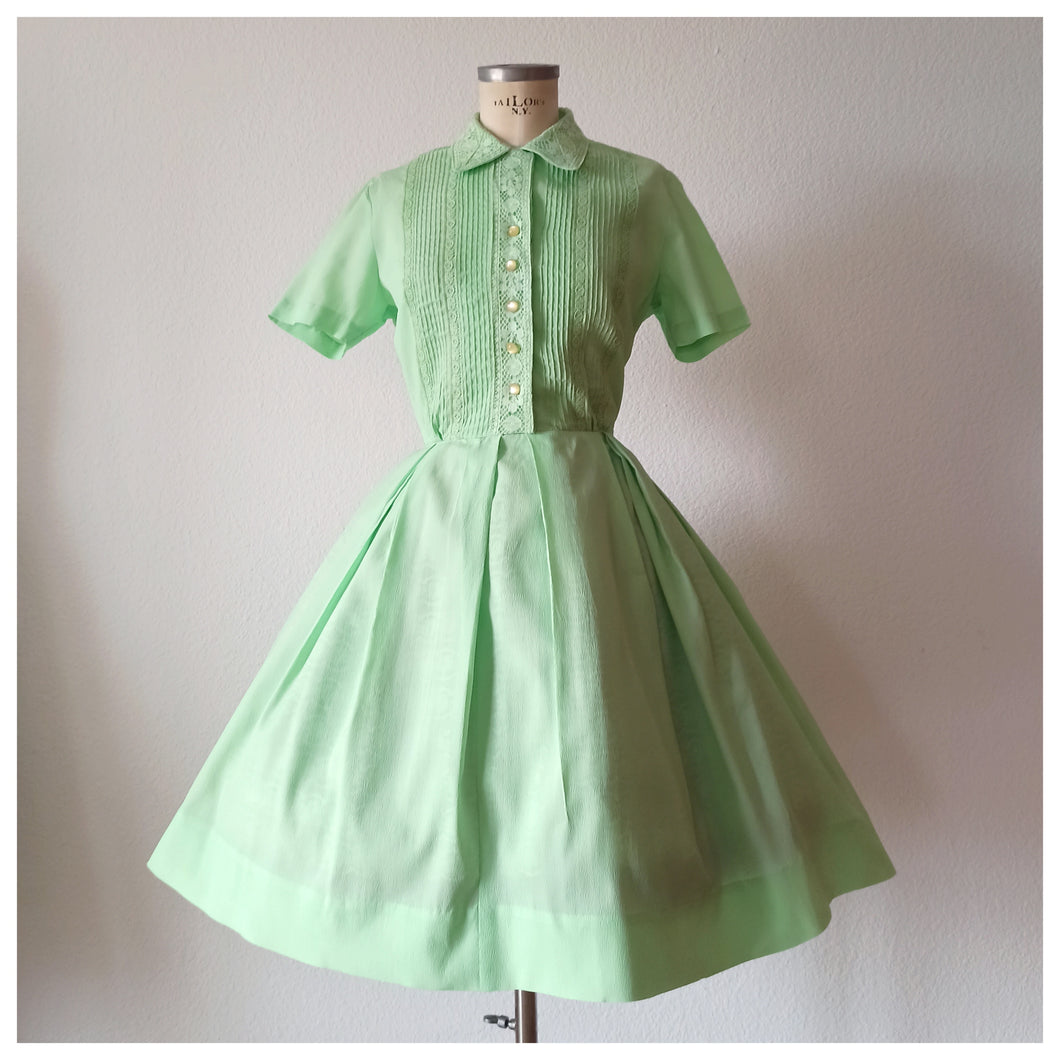 1950s - CAROL BRENT, USA - Adorable Apple Green Dress - W30 (76cm)