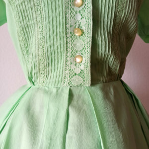 1950s - CAROL BRENT, USA - Adorable Apple Green Dress - W30 (76cm)