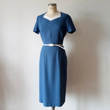 Cargar imagen en el visor de la galería, 1950s - Exquisite New Look Two Tone Suit Dress - W30 (76cm)
