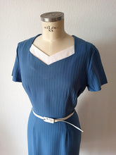 Carica l&#39;immagine nel visualizzatore di Gallery, 1950s - Exquisite New Look Two Tone Suit Dress - W30 (76cm)
