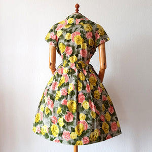 1950s - MAJESTÉ, France - Stunning Roseprint Dress - W28 (72cm)