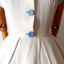 Charger l&#39;image dans la galerie, 1950s - Marvelous Blue Shades Linen Dress - W27.5 (70cm)
