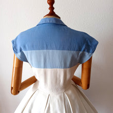 Charger l&#39;image dans la galerie, 1950s - Marvelous Blue Shades Linen Dress - W27.5 (70cm)
