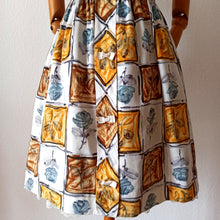 Load image into Gallery viewer, 1950s 1960s - Gorgeous Roseprint Cotton Dress - W27.5 (70cm)
