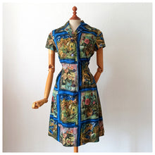 Laden Sie das Bild in den Galerie-Viewer, 1960s - Gorgeous Novelty Paintings Cotton Dress - W29 (74cm)
