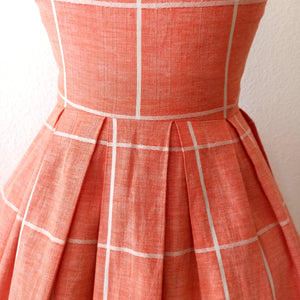 1950s - Adorable Massive Buttons Salmon Bolero Dress - W27.5 (70cm)