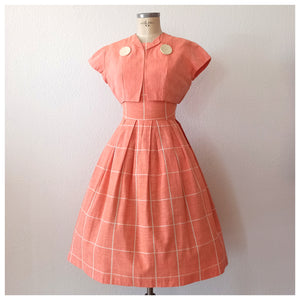 1950s - Adorable Massive Buttons Salmon Bolero Dress - W27.5 (70cm)