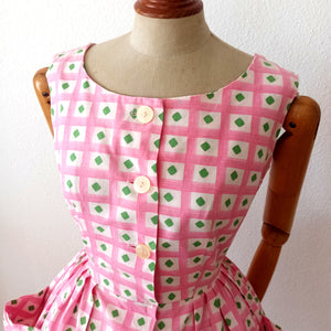 1950s 1960s - Adorable Green Diamonds Cotton Dress - W27/28 (68/70cm)