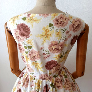 1950s - Beautiful Roseprint Summer Cotton Dress - W32 (82cm)