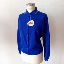 Cargar imagen en el visor de la galería, 1960s - GURLON, France - Deadstock Royal Blue Cardigan Top Set - Sz. 46
