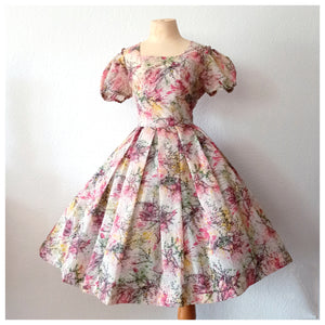 1950s - Adorable Puffed Sleeves Floral Dress - W26 (66cm)