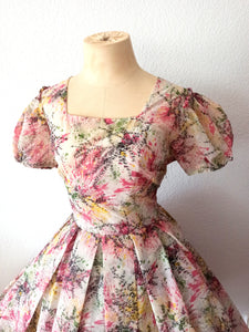 1950s - Adorable Puffed Sleeves Floral Dress - W26 (66cm)