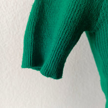 Cargar imagen en el visor de la galería, 1960s - Green Knit Top
