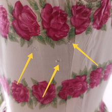 Cargar imagen en el visor de la galería, 1950s  - Adorable Roseprint Rayon Dress  - W27 (68cm)
