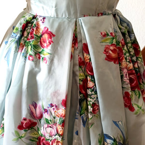 1950s - Outstanding Beauty Floral Bouquets Dress - W26 (66cm)