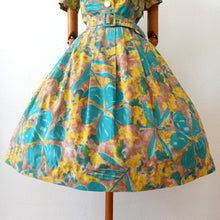 Charger l&#39;image dans la galerie, 1950s - BOUSSAC de PARIS, France - Stunning Cotton Dress - W29 (74cm)
