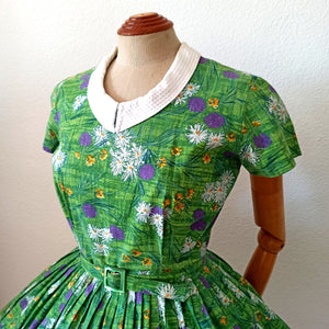 1950s 1960s - Stunning Floral Garden Cotton Dress - W27.5 (70cm)