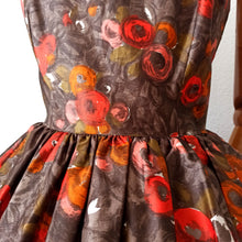 Charger l&#39;image dans la galerie, 1950s - Outstanding Silky Cotton Couture Dress - W29 (74cm)
