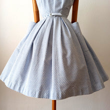 Load image into Gallery viewer, 1950s - MARIE BONHEUR, Paris - Adorable Pockets Dress - W24 (62cm)
