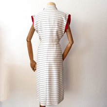 Load image into Gallery viewer, 1940s - Lovely Sailor Vibes Rayon - Linen Dress - W26 (66cm)
