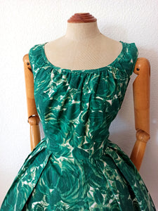 1950s 1960s - Gorgeous Green Roseprint Cotton Dress - W27 (68.5cm)