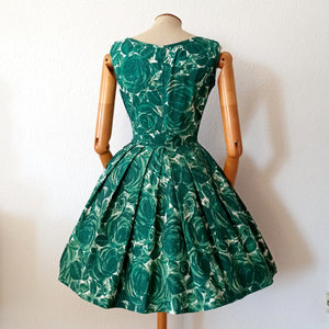 1950s 1960s - Gorgeous Green Roseprint Cotton Dress - W27 (68.5cm)