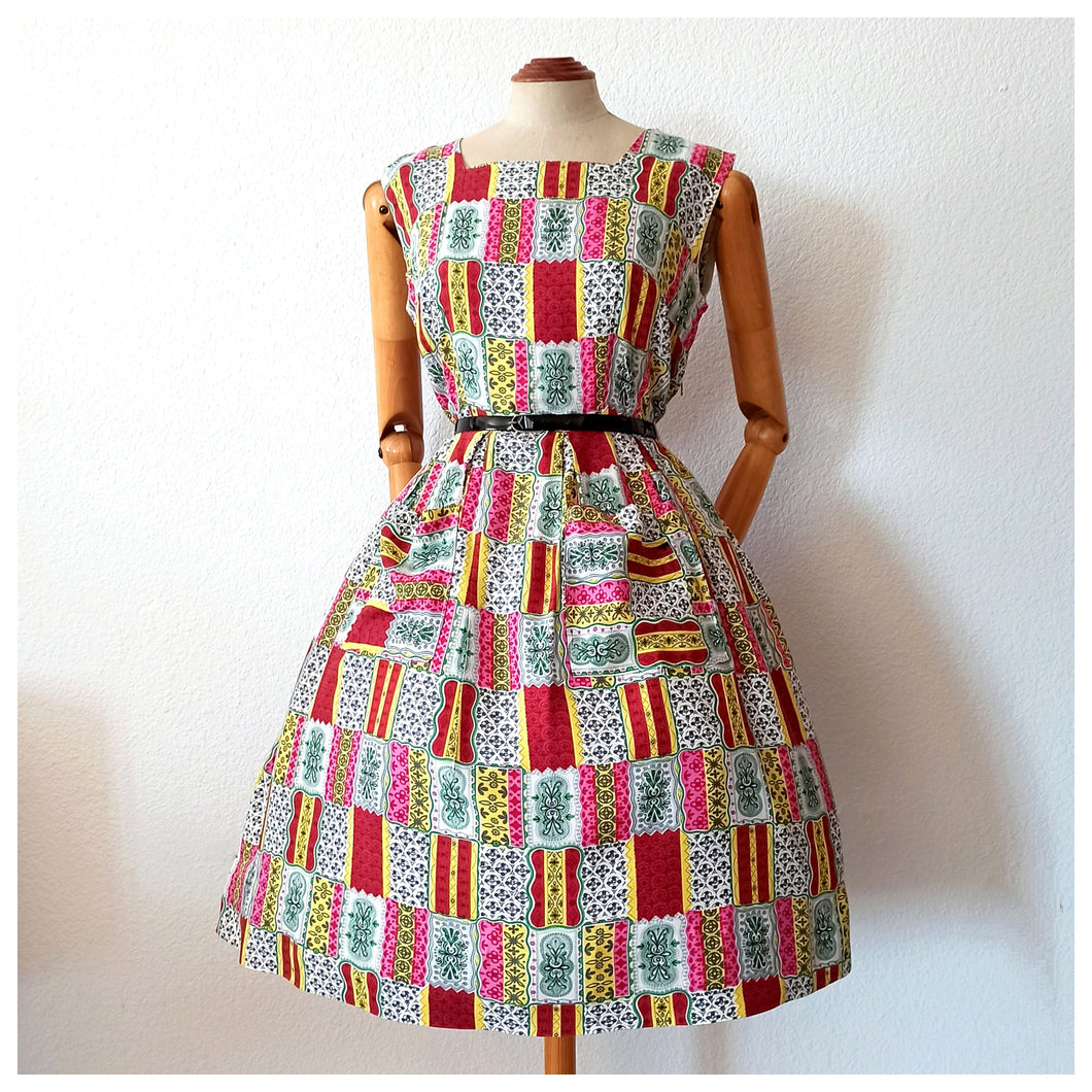 1950s - HG SEDUCTA, UK - Lovely Colorful Rayon Dress - W32 (82cm)