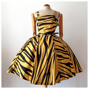 1980s Does 1950s - GEORGES RECH, Paris - Animal Print Dress - W27 (68.5cm)