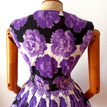 Load image into Gallery viewer, 1950s - Stunning German Purple Clovers Dress - W26 (66cm)
