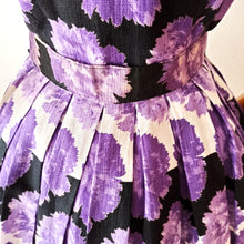 Load image into Gallery viewer, 1950s - Stunning German Purple Clovers Dress - W26 (66cm)
