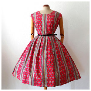 1950s - Gorgeous Red Printed Cotton Dress - W35 (90cm)