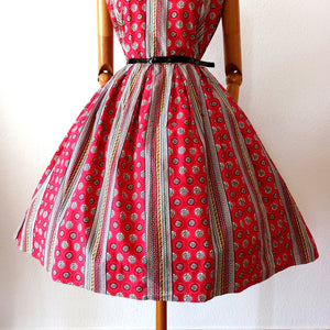 1950s - Gorgeous Red Printed Cotton Dress - W35 (90cm)