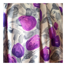 Load image into Gallery viewer, 1950s - Stunning Satin Silk Floral Dress - W27 (68.5cm)
